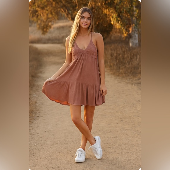 Illa Illa Dusty Rose Lace Trim Mini Dress Adjustable Straps Boho Rayon Size S - Picture 1 of 10